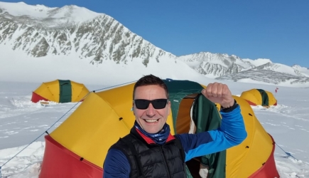 Polak wygrywa Ice Marathon na Antarktydzie