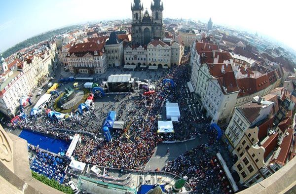 Volkswagen Prague Marathon Praga, Staroměstské náměstí